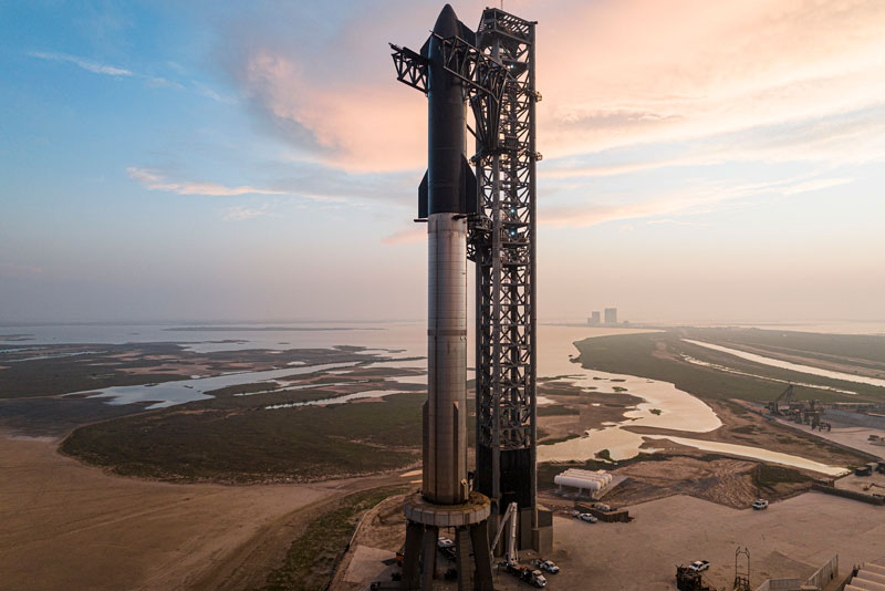 starship ready to launch