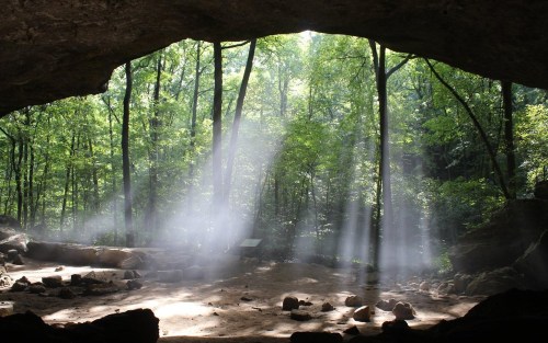 Indian Rockhouse Trail